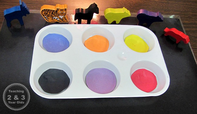 color sorting trays