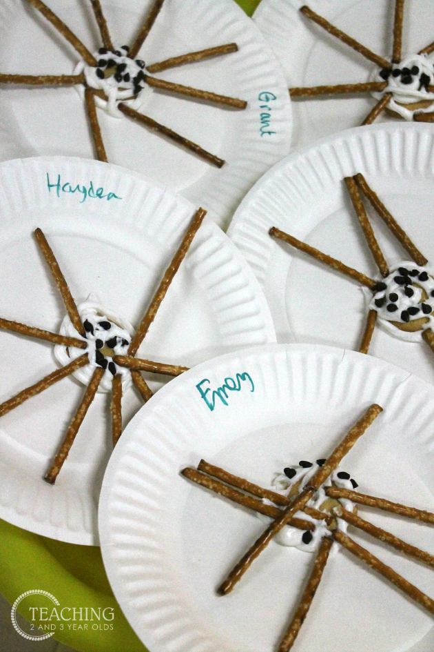 Preschool Spider Snack that also Strengthens Counting Skills