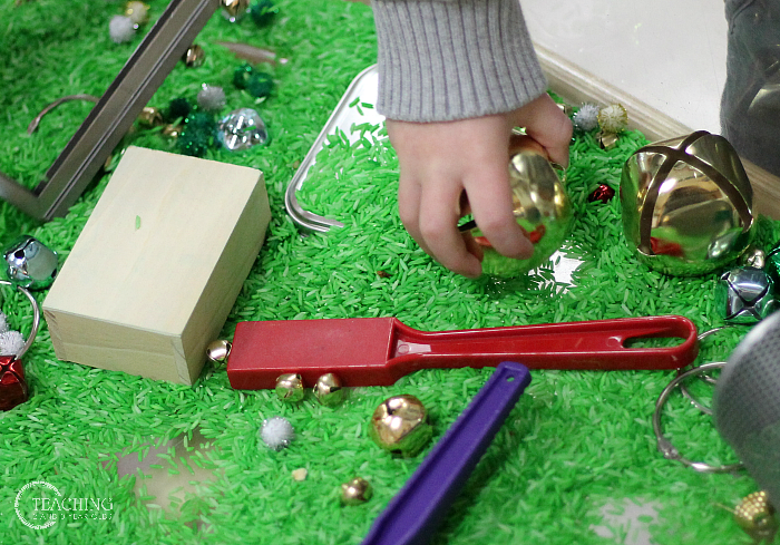 Put together a preschool jingle bells activity in your sensory bin for magnetic fun. A bit of science during your holiday theme!