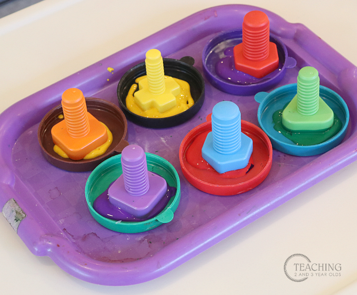 Build Fine Motor Skills with this Toddler Shapes Art Activity
