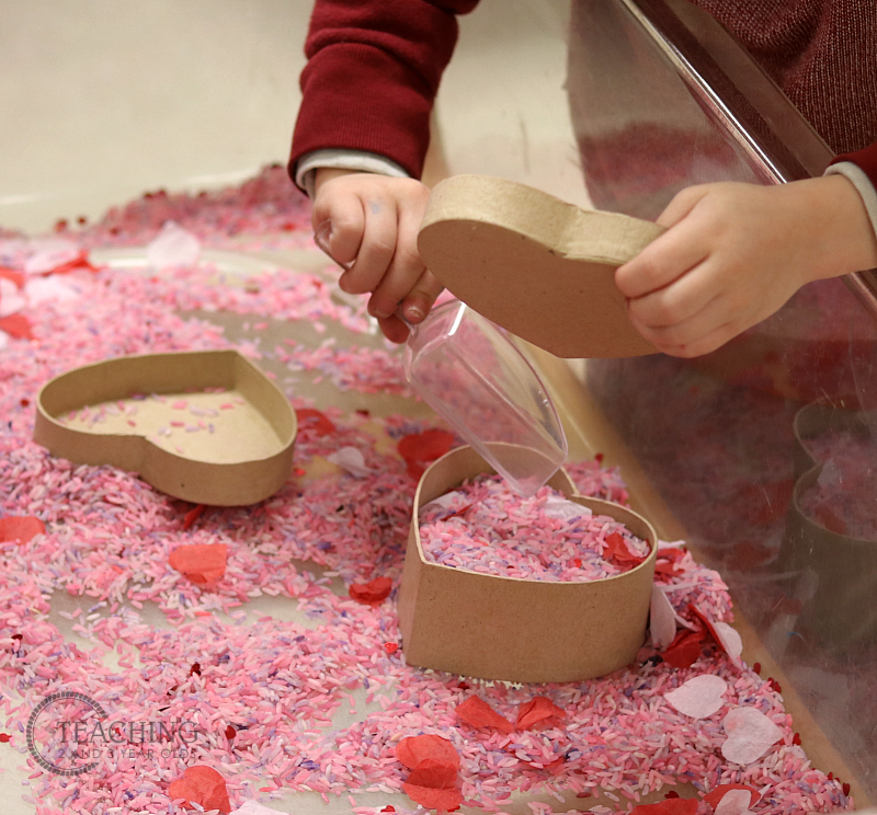 How to Put Together an Easy Toddler Valentine's Day Sensory Bin