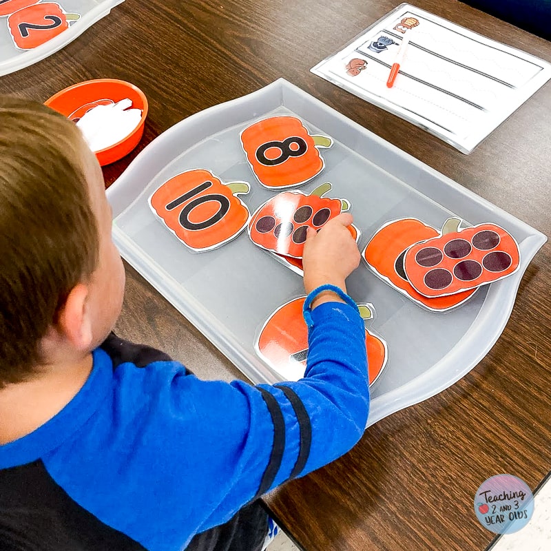 preschool pumpkin counting activity