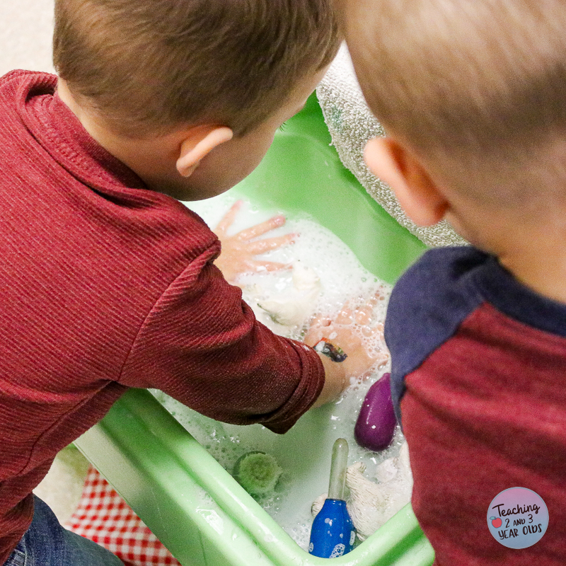 toddler polar bear painting