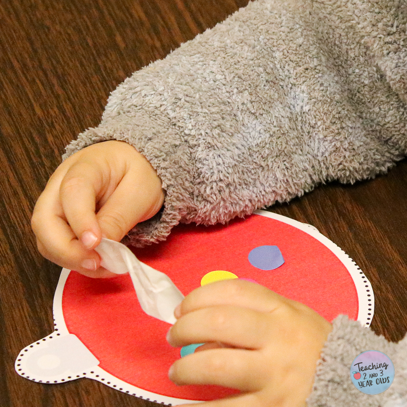 Christmas dot sticker ornament activity for toddlers