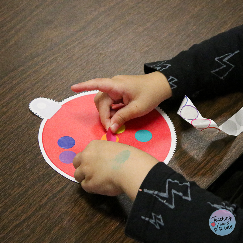 Christmas dot sticker ornament activity for toddlers